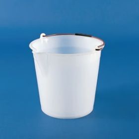 12 L LDPE bucket with pouring spout